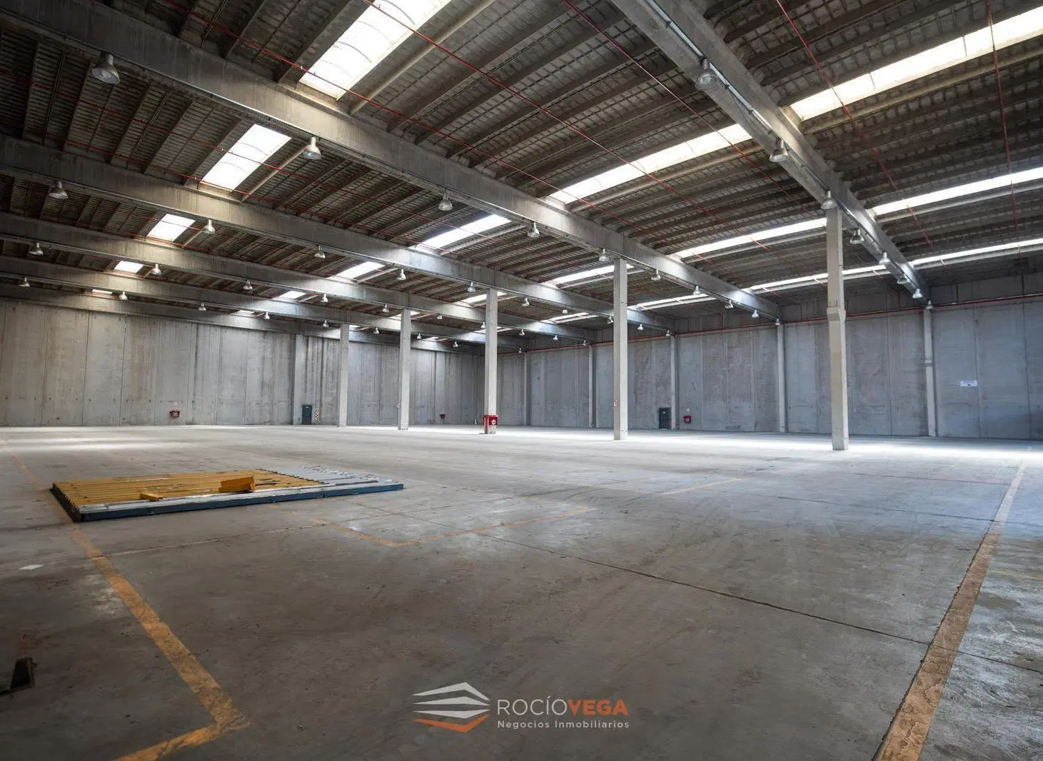 Nave premiun Industrial en alquiler en La Reja Chica, Moreno 4