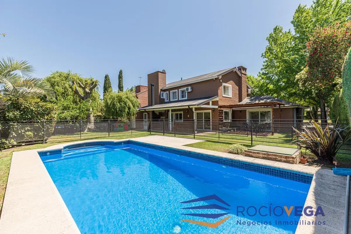Casa a la venta en Country Banco Provincia Francisco Alvarez Moreno 100 2