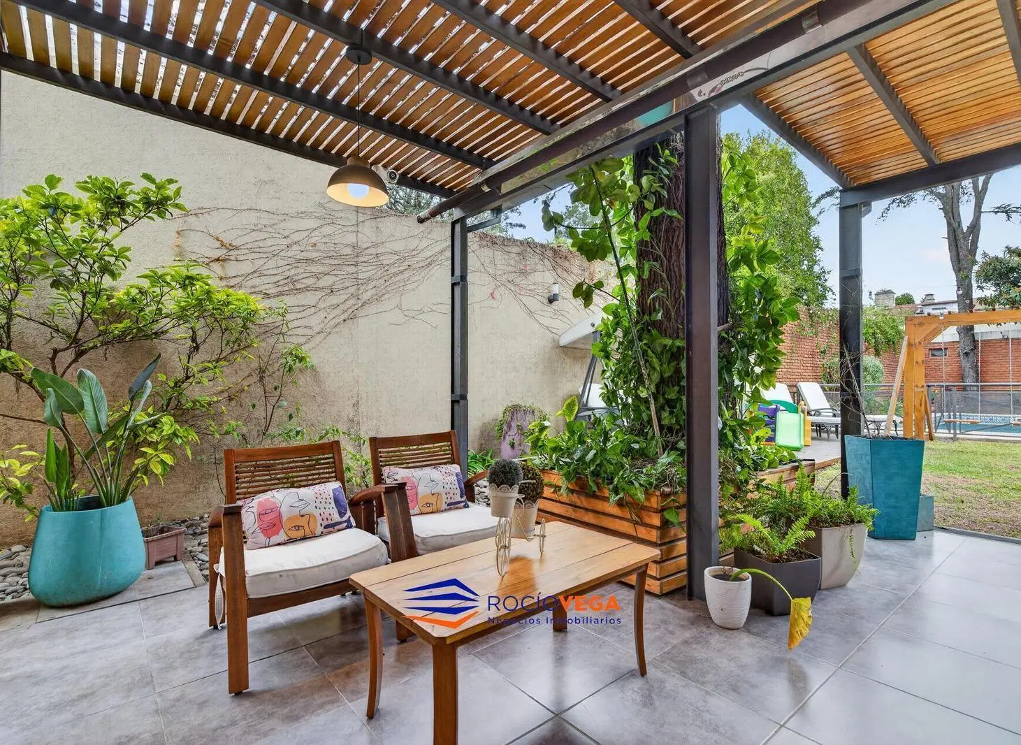 Casa en venta en Castelar, Crisologo Larralde al 1900 1
