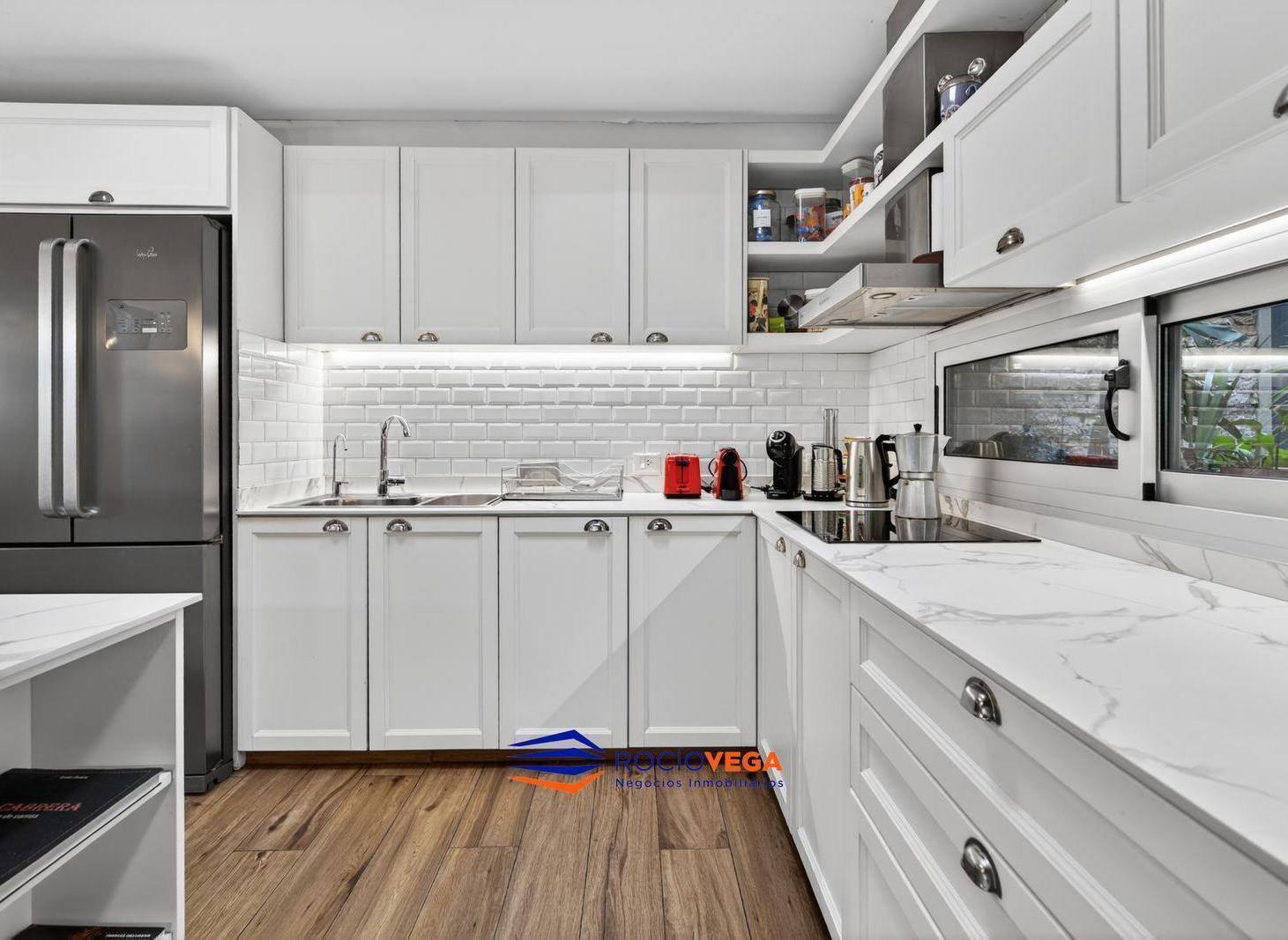 Foto de Casa en venta en Castelar, Crisologo Larralde al 1900, imagen 3