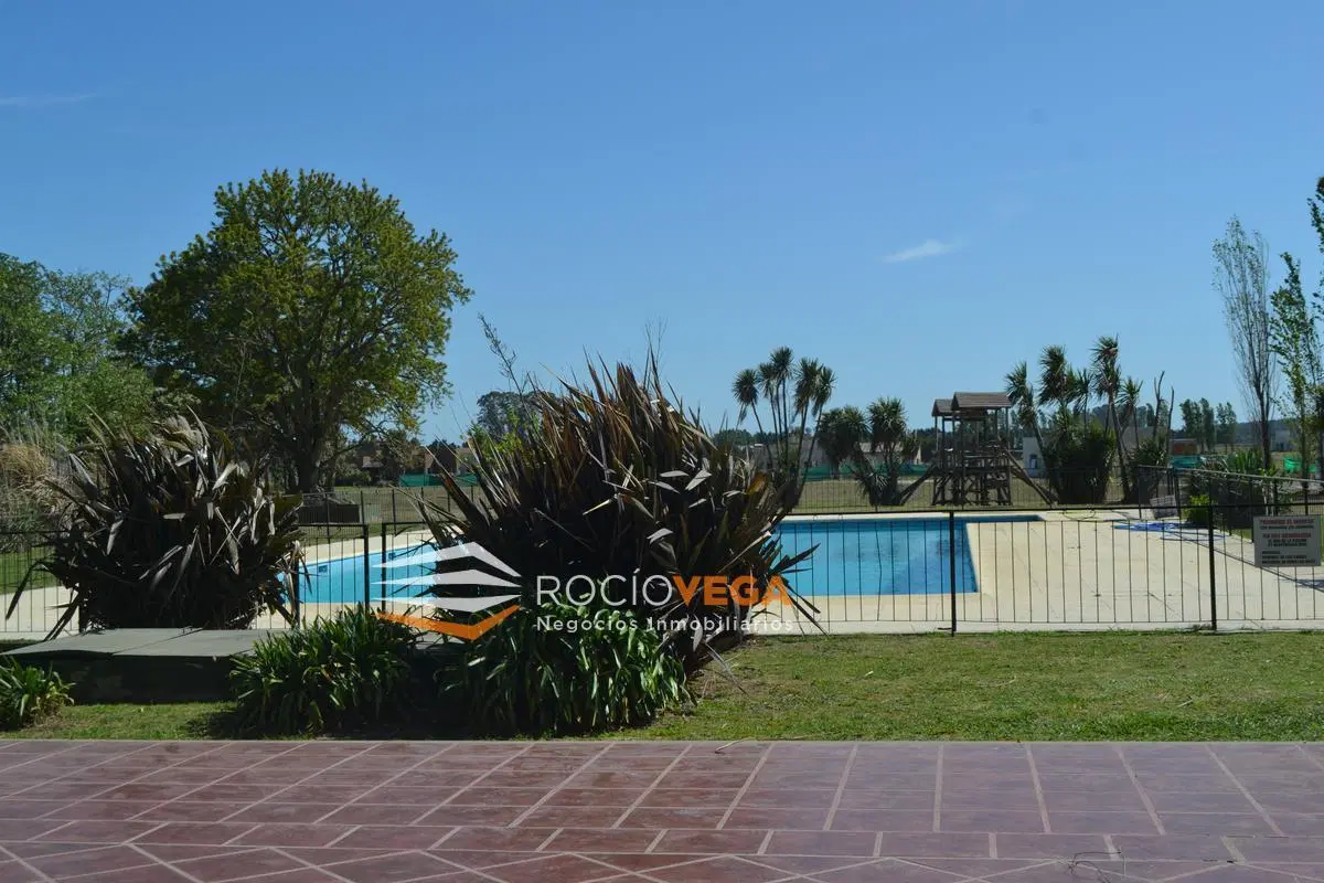 Terreno en venta en El Espinillo Golf, Lujan 2