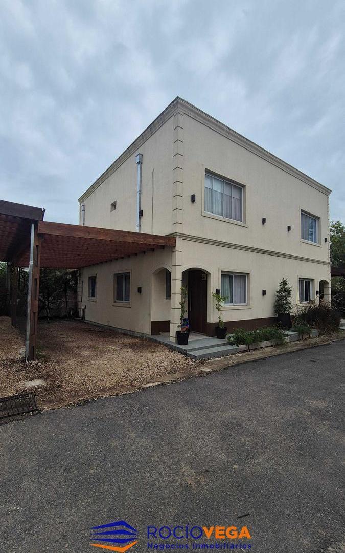 Casa en venta en Pilar