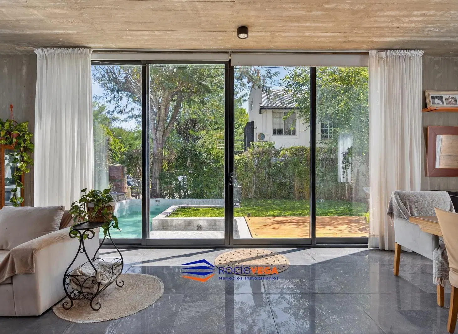 Casa en alquiler en Country Banco Provincia 100 4