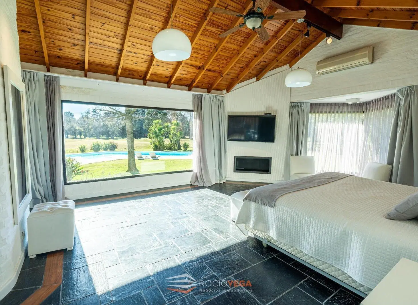 Casa en Venta sobre Golf en Country San Diego Moreno  Acceso Oeste km 42 8