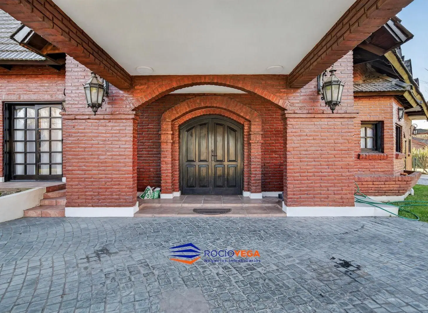 Casa a la venta en Country Banco Provincia, Moreno 4