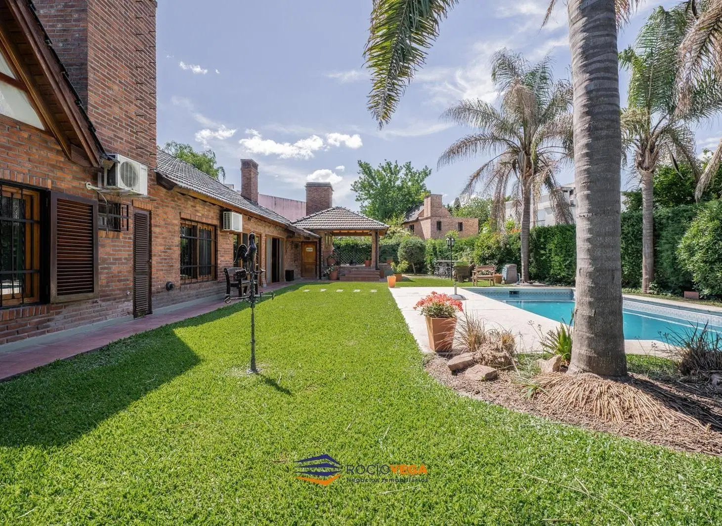 Casa en venta en Country Banco Provincia 3