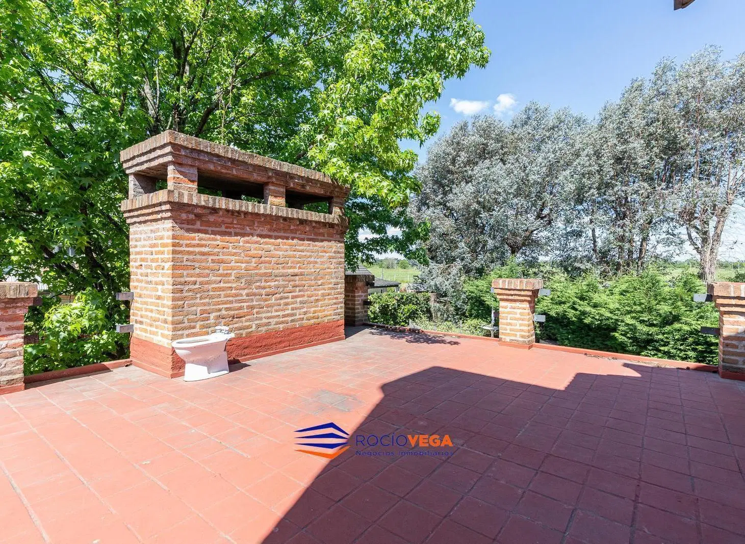 Casa a la venta en country Banco Provincia 4