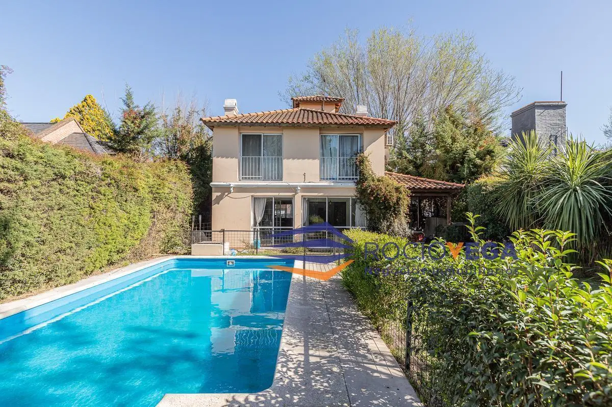 Casa en venta en Country Banco Provincia Francisco Álvarez Moreno 1