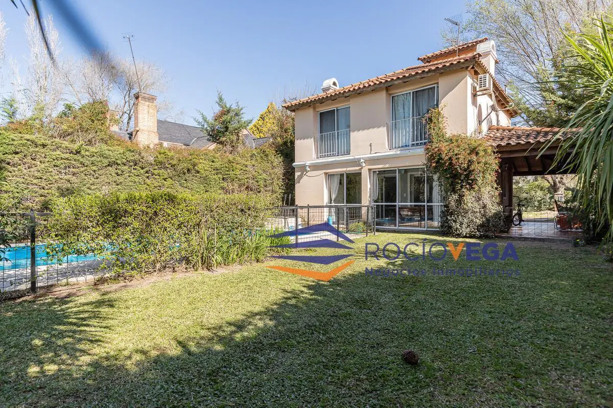 Casa en venta en Country Banco Provincia Francisco Álvarez Moreno 5