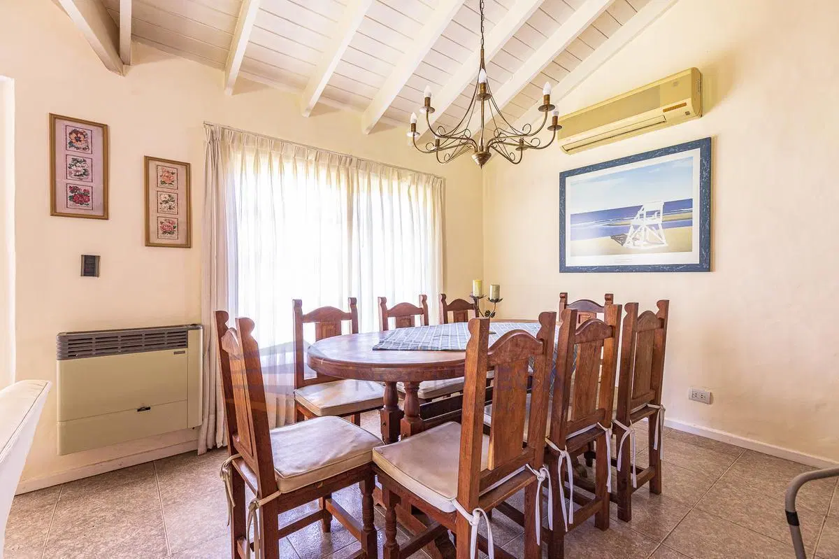 Casa en venta en Country Banco Provincia Francisco Álvarez Moreno 1