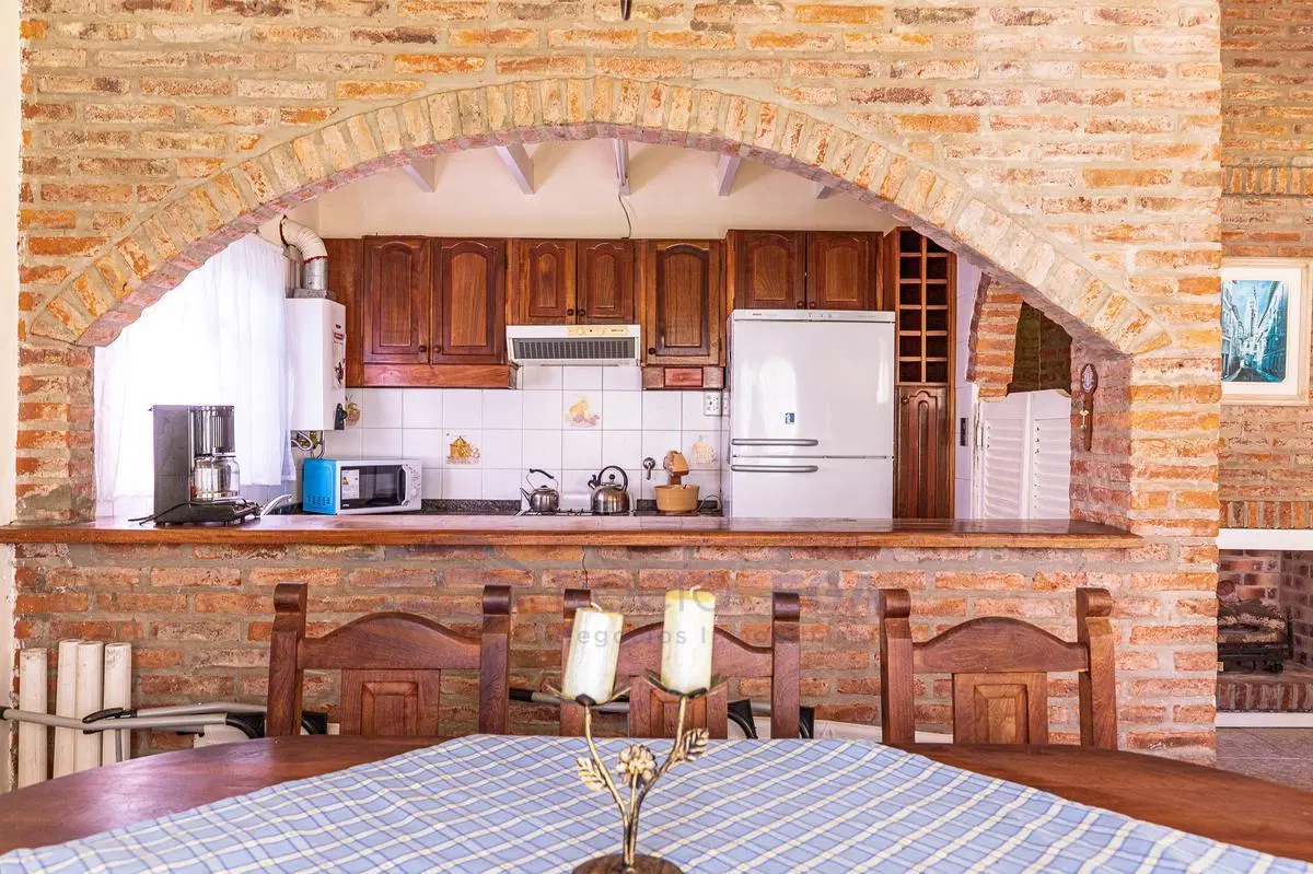 Casa en venta en Country Banco Provincia Francisco Álvarez Moreno 4