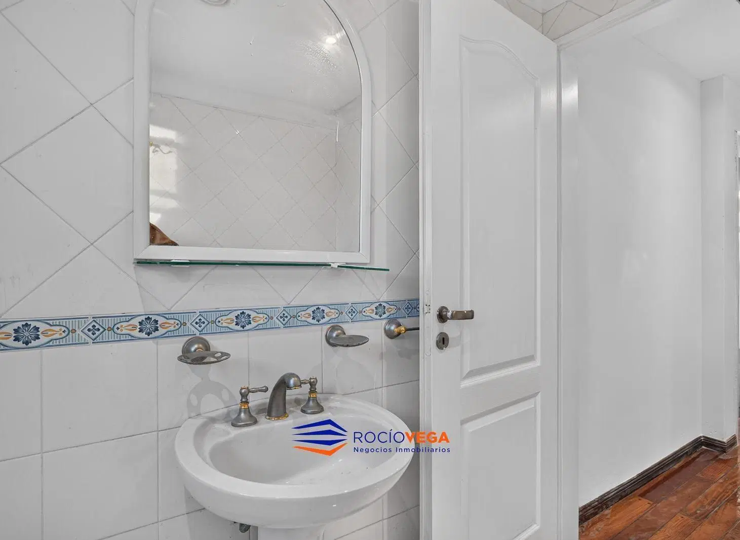 Casa a la Venta en Campos de Alvarez,Moreno 4