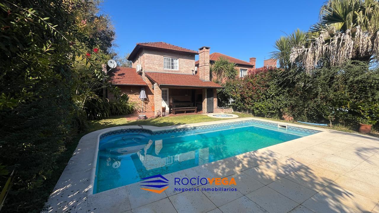Foto de Casa a la venta en Country Banco Provincia Francisco Alvarez Moreno, imagen 1