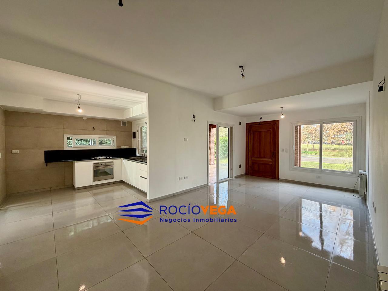 Foto de Casa en venta en Banco Provincia, Francisco Alvarez, imagen 1