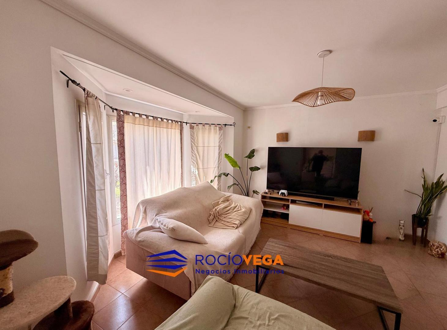 Foto de Casa en alquiler anual en Campos de Alvarez, imagen 2