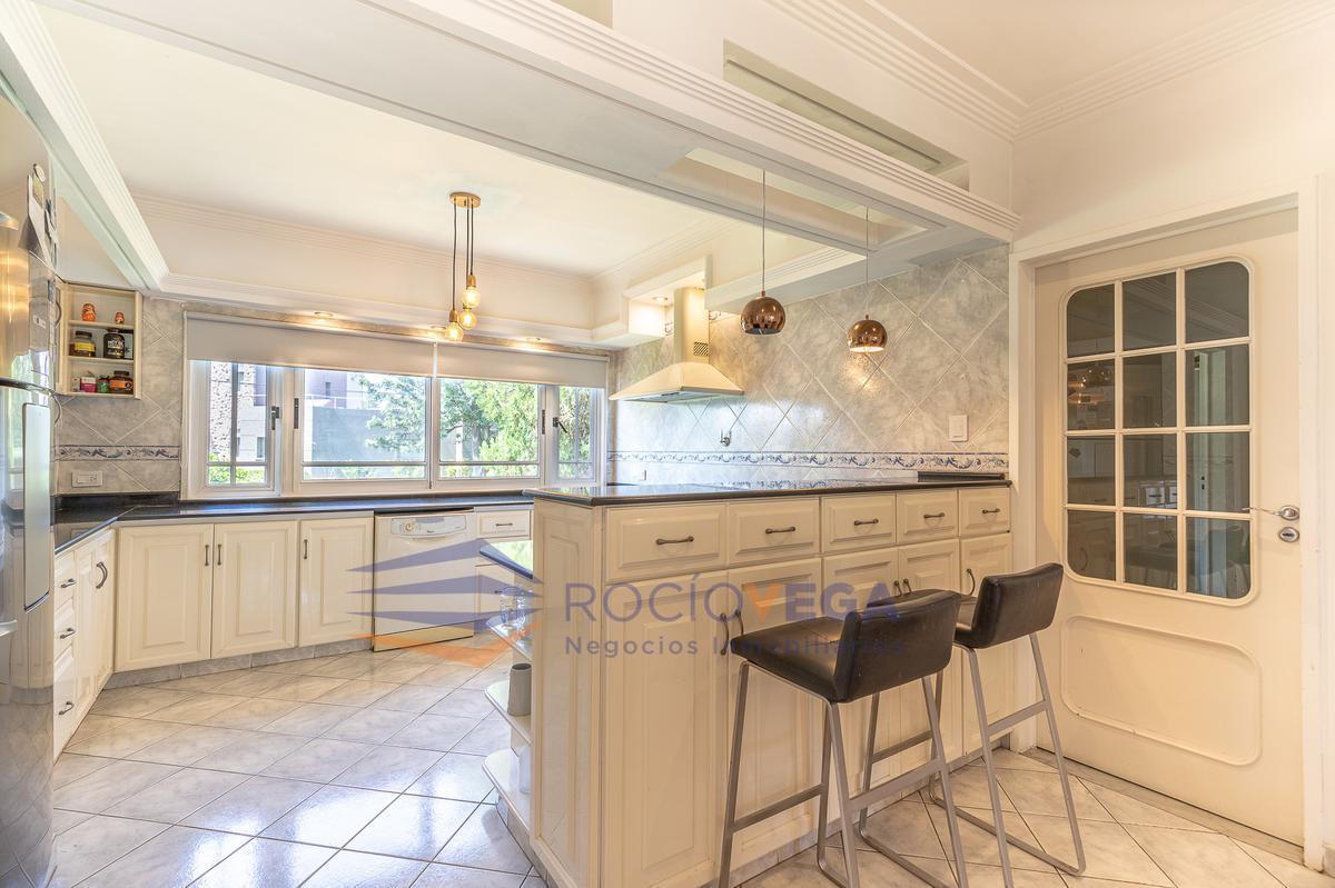 Foto de Casa en venta sobre dos lotes en San Diego Country Club Moreno, imagen 4