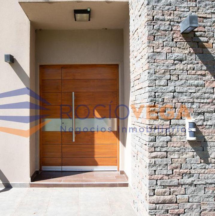Foto de Casa en venta en Barrio Cerrado Cardenal del Monte, General Rodriguez, imagen 2
