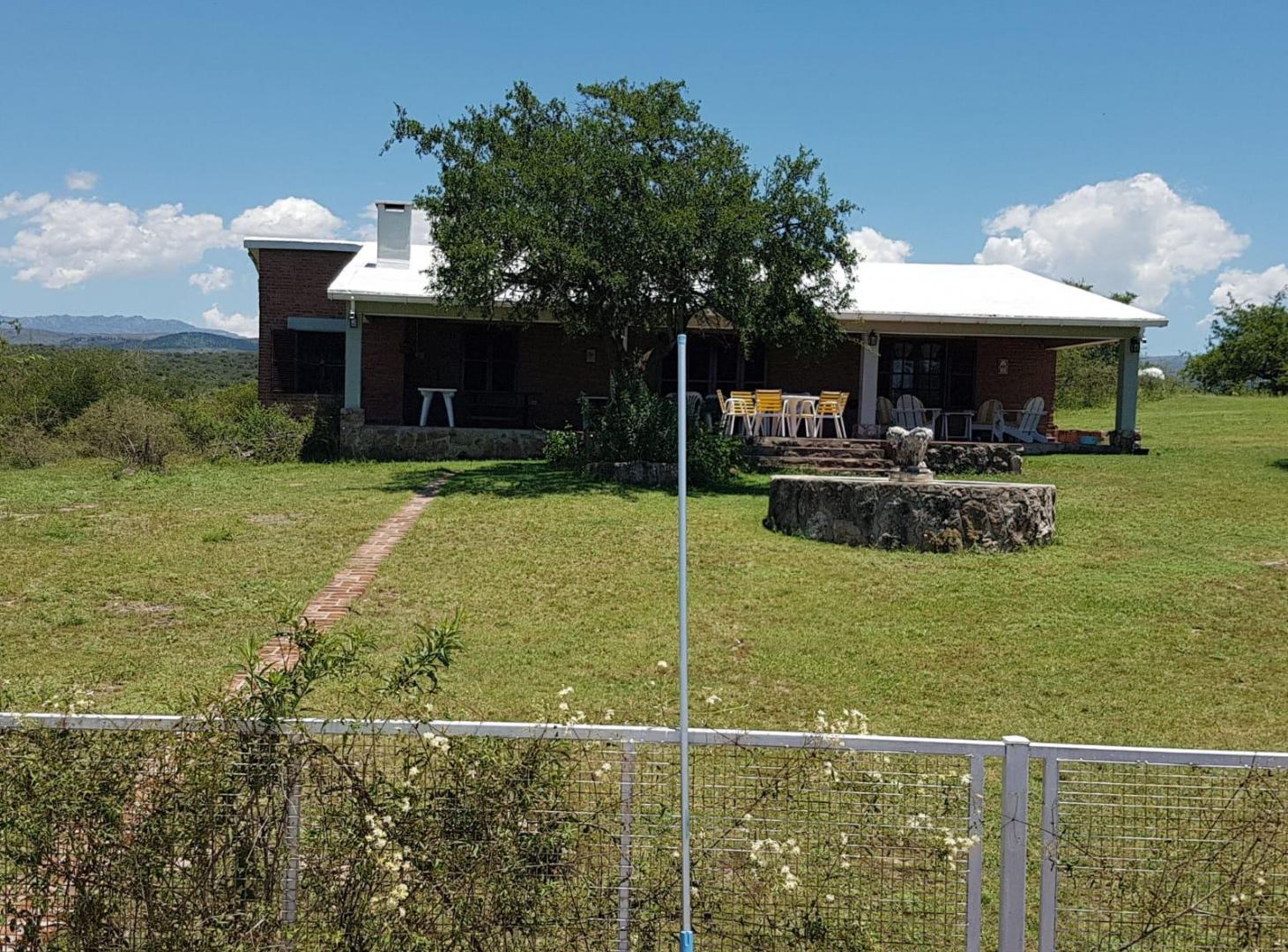 Se vende campo de 83 hectareas con casa y capilla