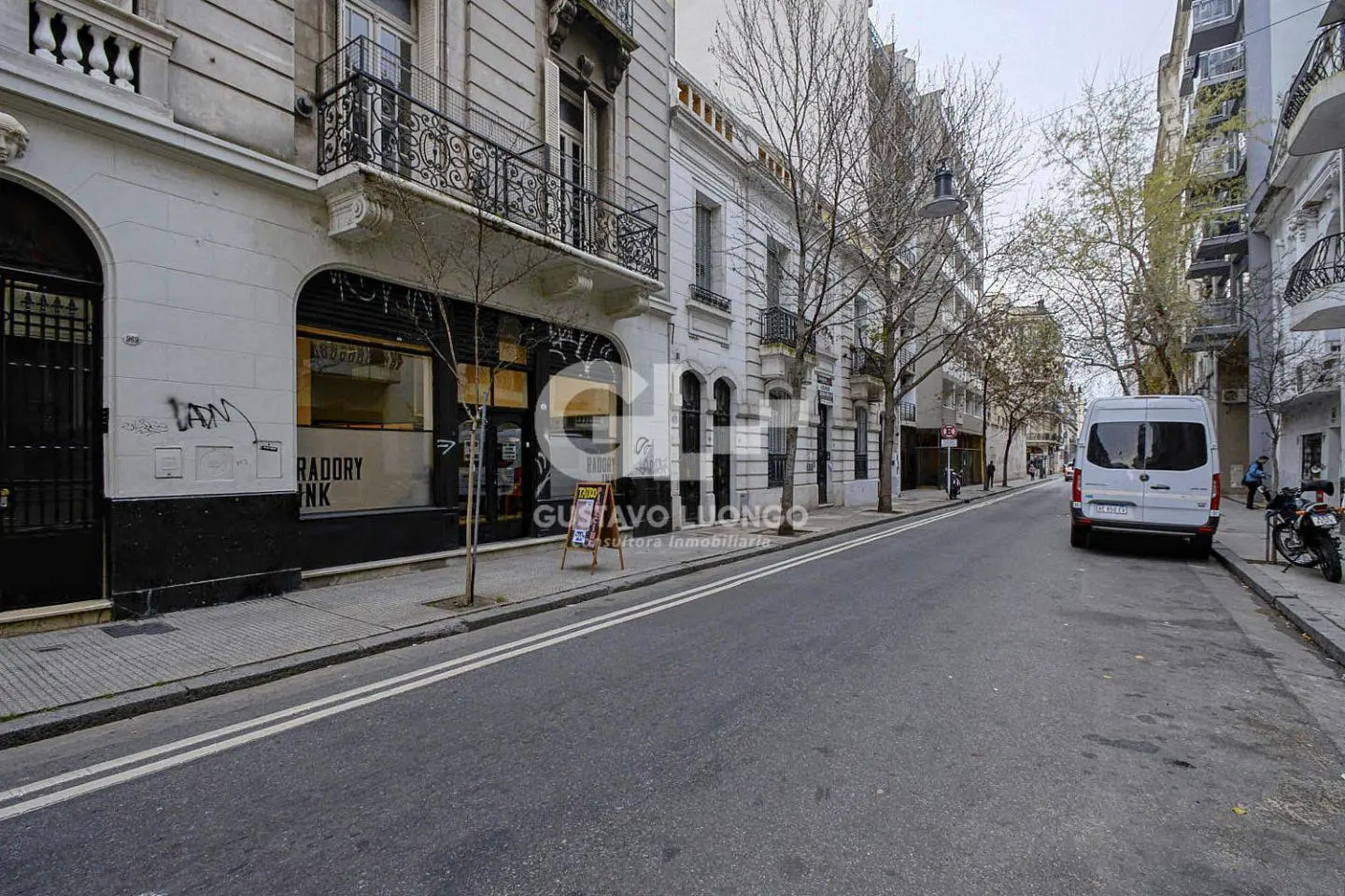 Local 200 m2 apto todo destino, incluso gastronomía. Con renta. 4
