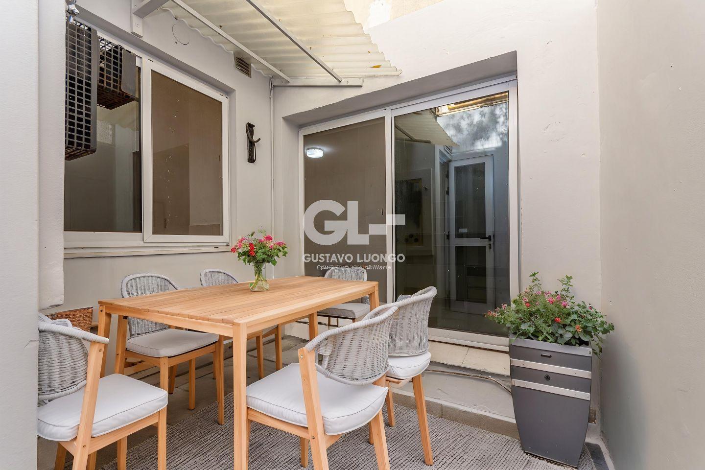Foto de ¡Luminoso, silencioso y con patio propio! Ubicación ideal., imagen 2