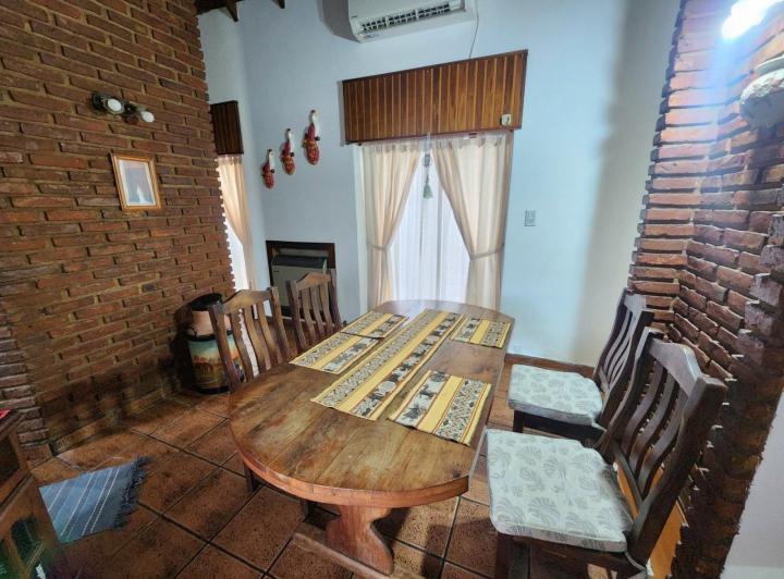 Foto de HERMOSA CASA A LA VENTA EN S.A. DE PADUA, MERLO - BS.AS., imagen 1