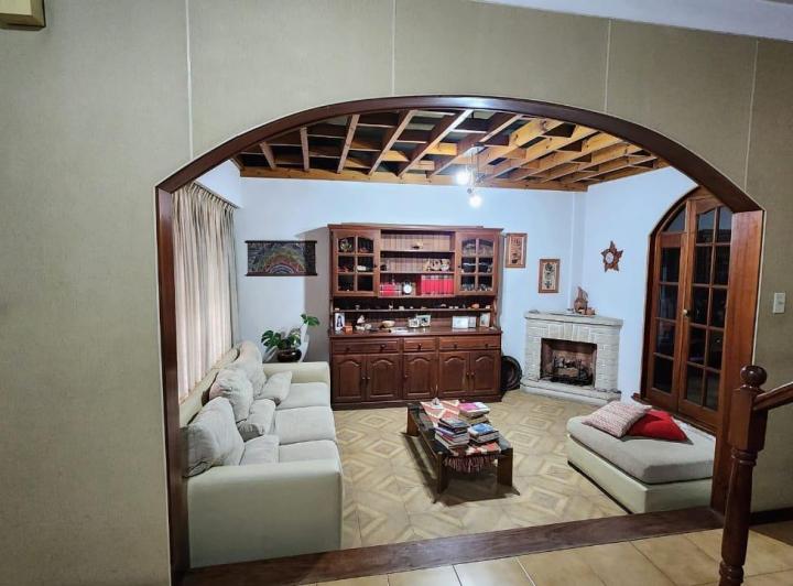 IMPECABLE CASA A LA VENTA EN MERLO - BS.AS. 3