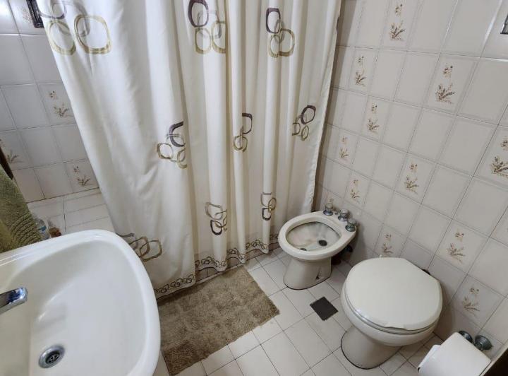 IMPECABLE CASA A LA VENTA EN MERLO - BS.AS. 5