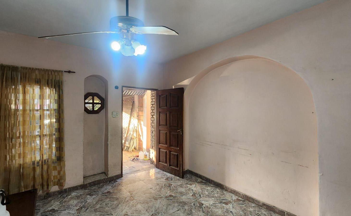 Casa + depto ala venta en PH en Libertad