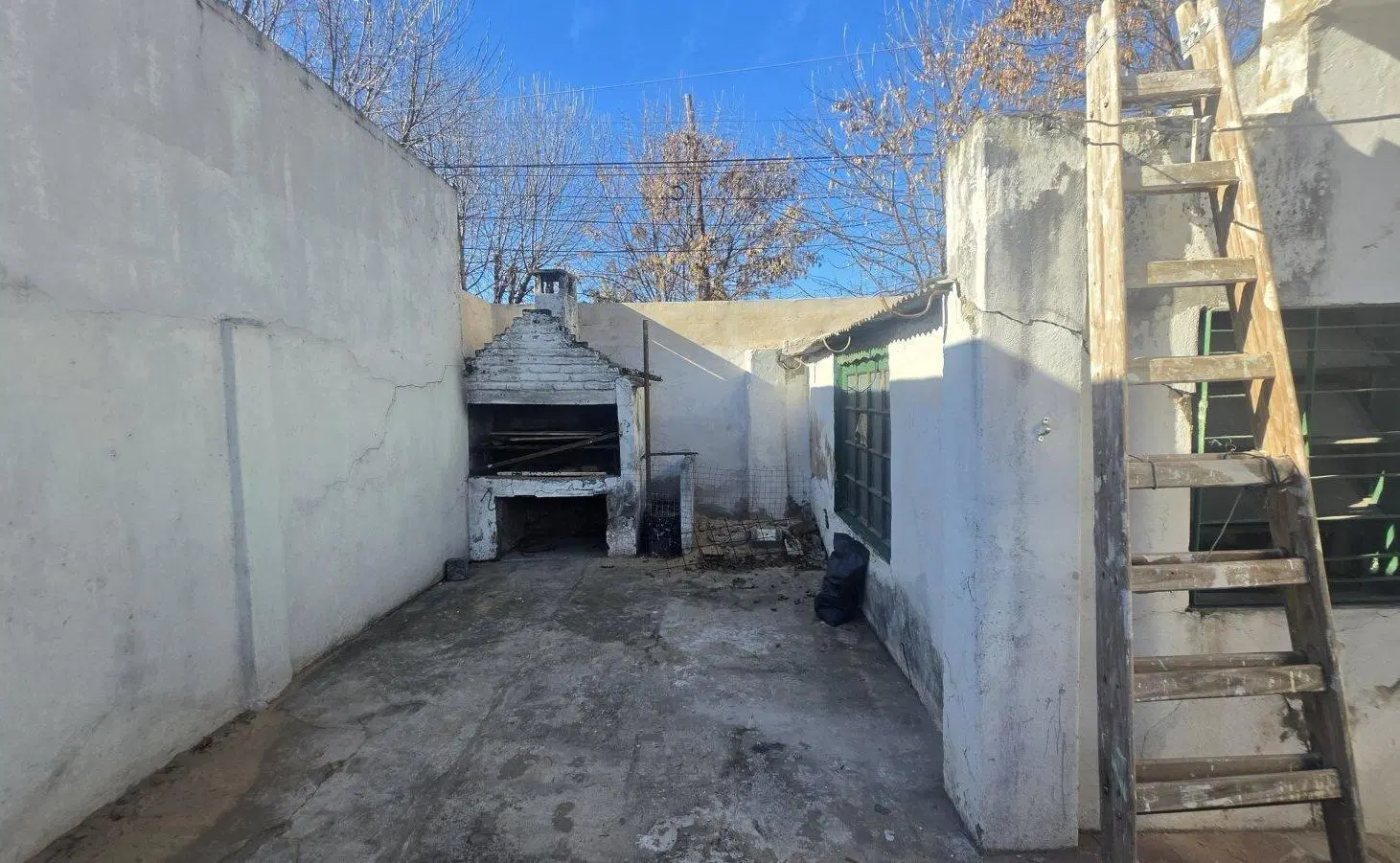 CASA A LA VENTA EN SAN ANTONIO DE PADUA , MERLO - BS.AS. / A RECICLAR 8