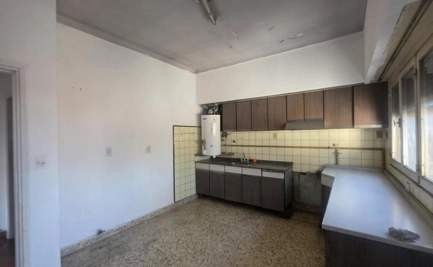 DEPARTAMENTO EN PLANTA ALTA CON TERRAZA EN ALQUILER EN PARQUE SAN MARTIN - MERLO, BS.AS. 2