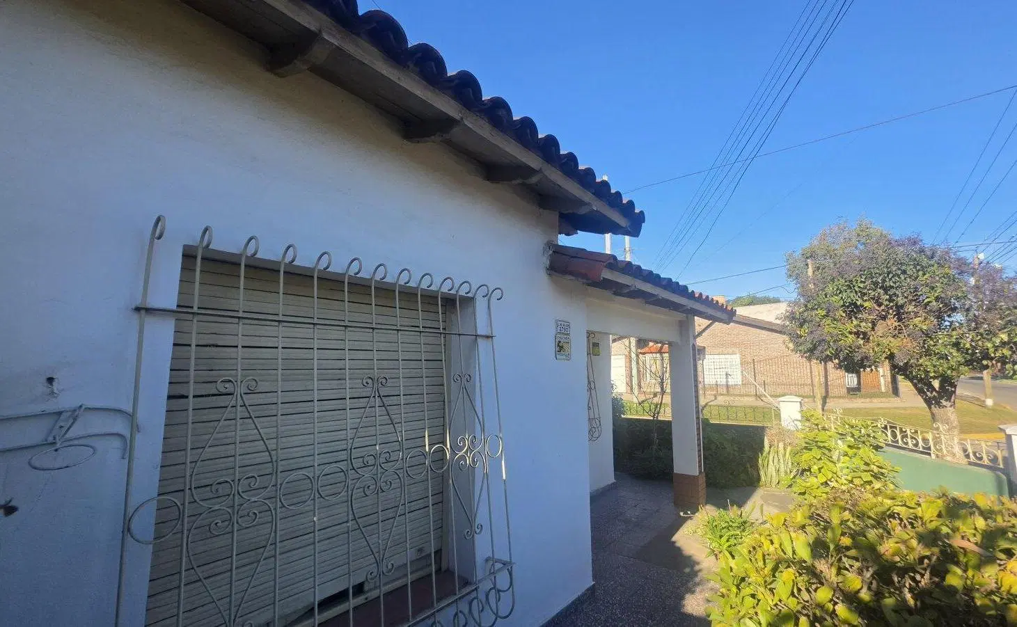 CASA A LA VENTA EN EL PARQUE SAN MARTIN - MERLO , BS.AS.  / LISTA PARA IR A VIVIIR 2