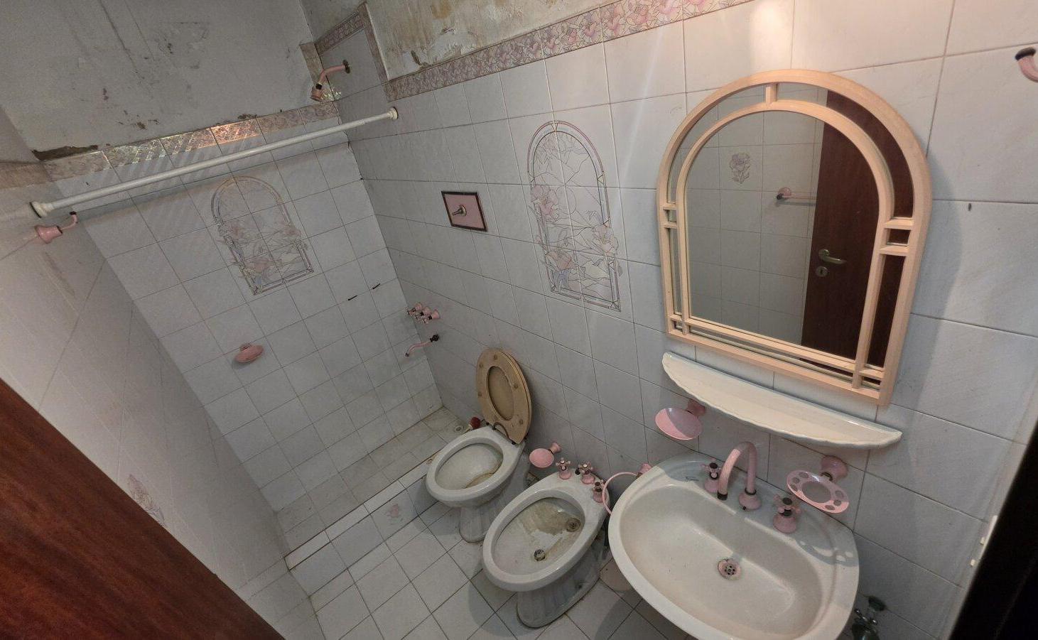 Foto de OPORTUNINDAD -- CASA A LA VENTA EN EL CENTRO DE LIBERTAD, MERLO - BS.AS. - CON FACILIDADES, imagen 1