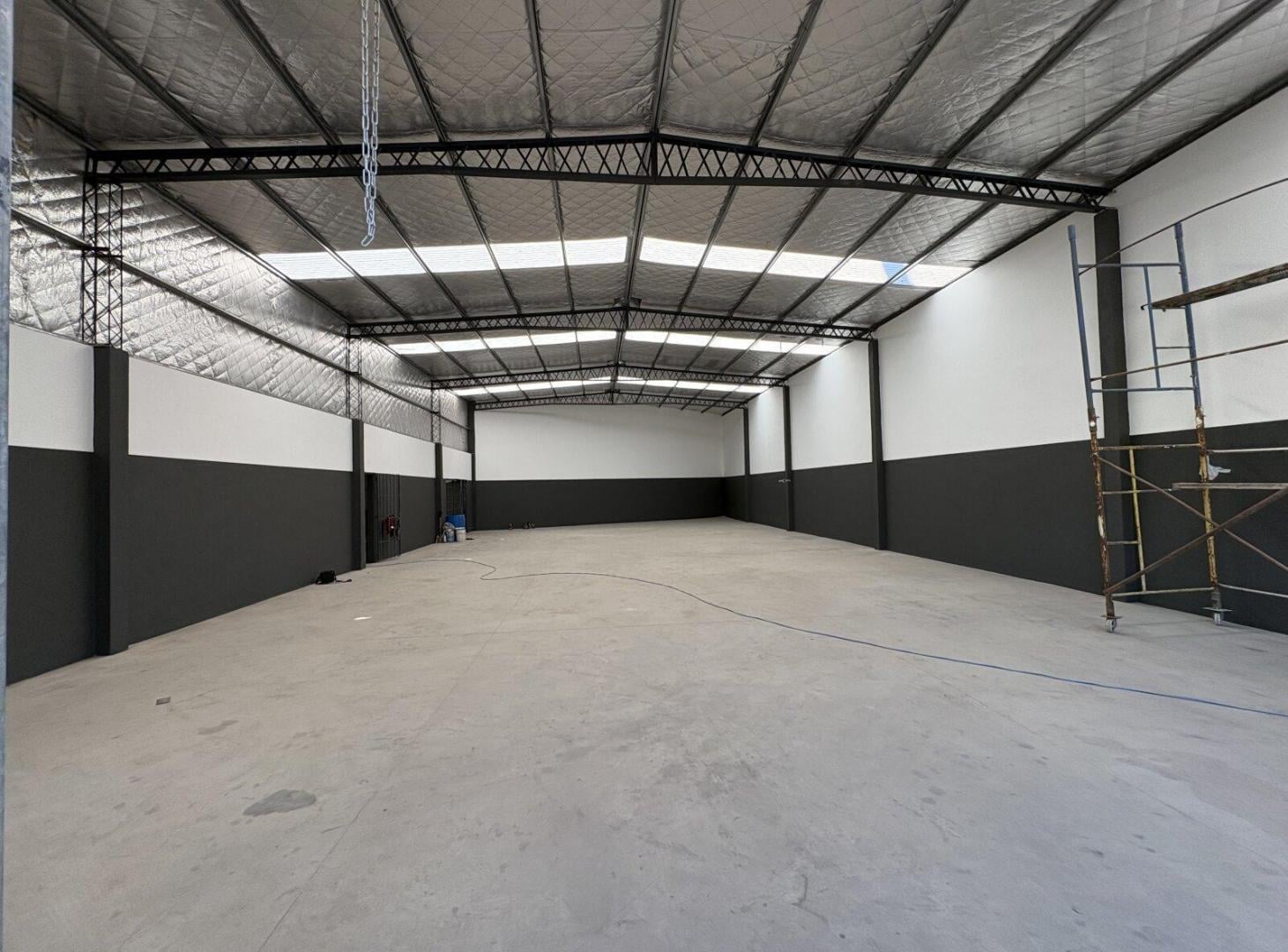 Foto de Importante galpón EN ALQUILER a estrenar de 300m2 en Ruta 1003 y, imagen 3