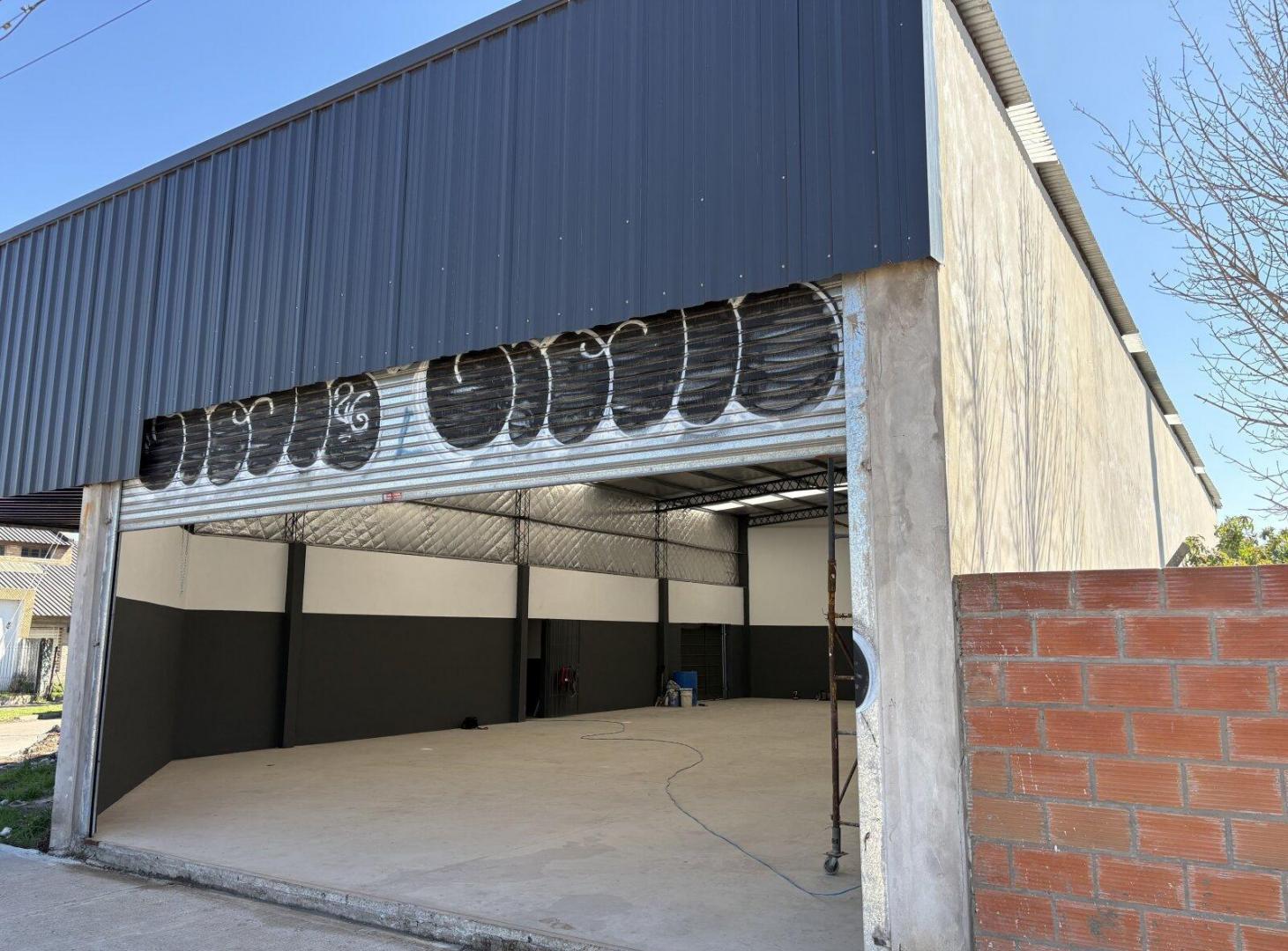 Foto de Importante galpón en ALQUILER a estrenar de 300m2 en Ruta 1003 y, imagen 1
