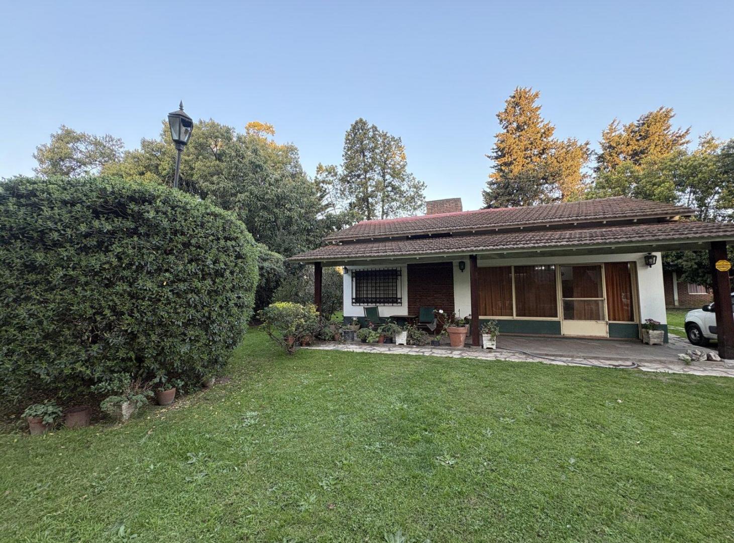 Foto de Casa Quinta con Pileta en Parque San Martin - Merlo, imagen 1