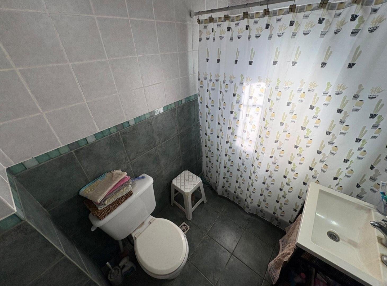 Foto de HERMOSA CASA A LA VENTA CON 4 DORMITORIOS EN EL PARQUE SAN MARTIN, imagen 3