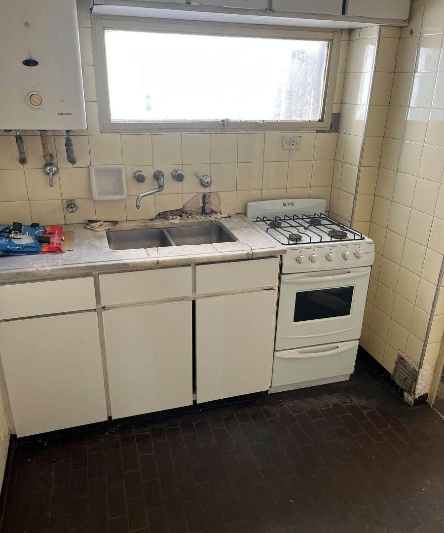 Foto de AMPLIO DEPARTAMENTO DE 1 DORMITORIO Y BALCON, EN EL CENTRO., imagen 4
