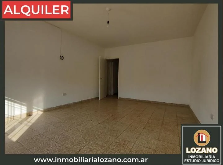Casa Alquiler Tres Dormitorios B° José Hernández  4