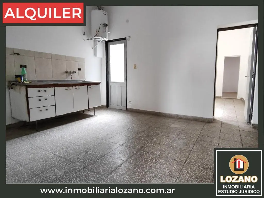Casa Alquiler 2 Dormitorios B° Colón 8