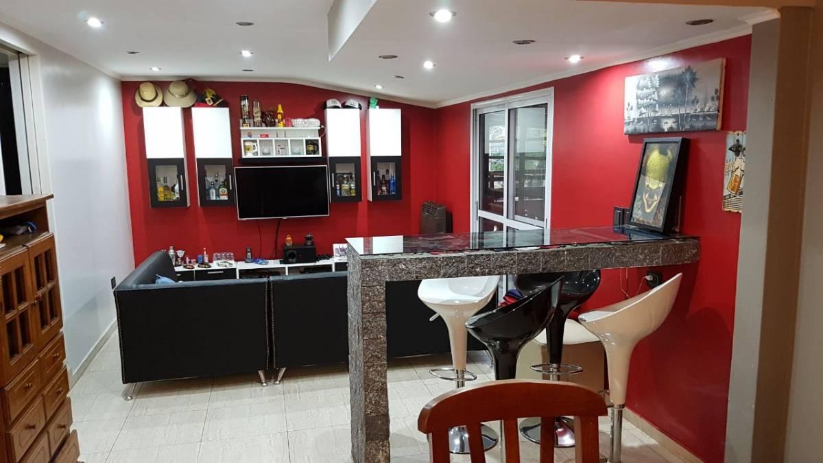 Vende Casa + Departamento Lomas 4