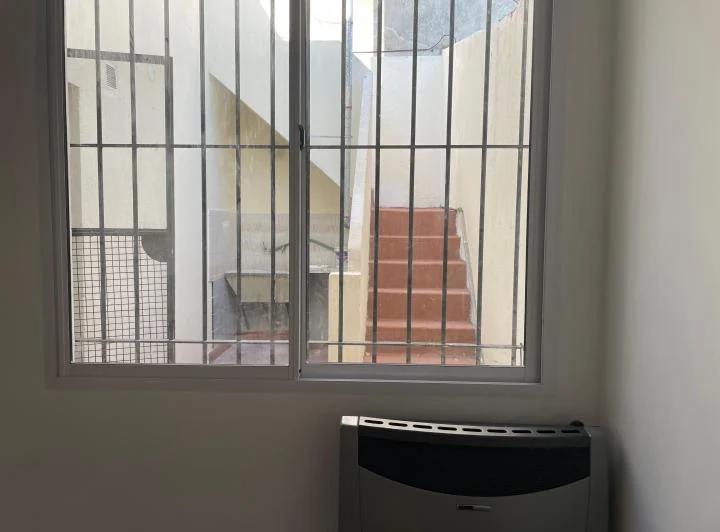 ALQUILA DEPARTAMENTO 4 AMB LOMAS 2
