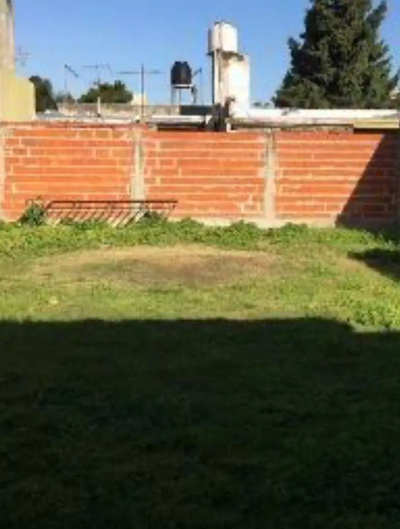 ALQUILA CASA BANFIELD 5
