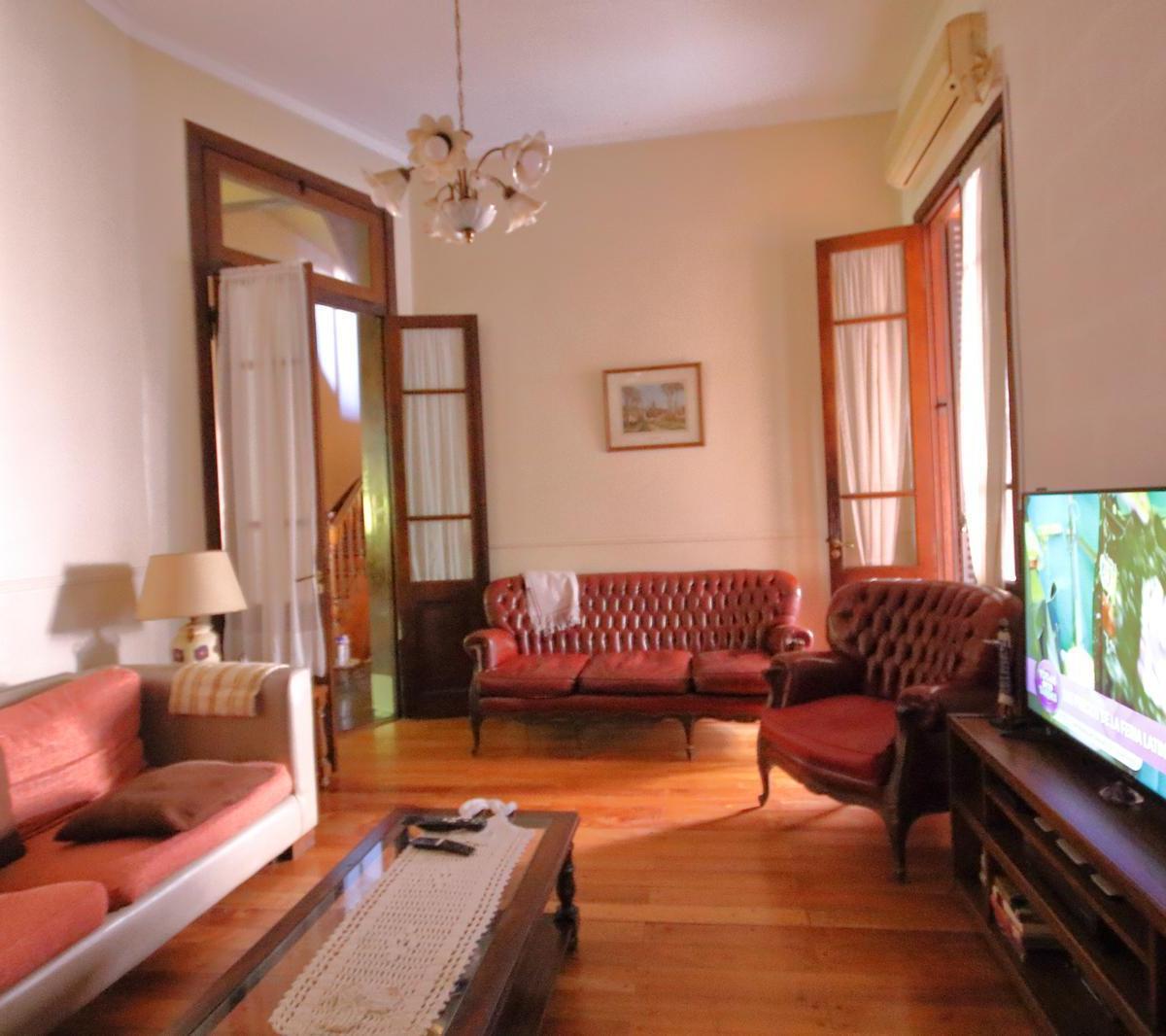 Morón 3918: Casa Lote Propio de 7amb. 2 Patios Terraza 1