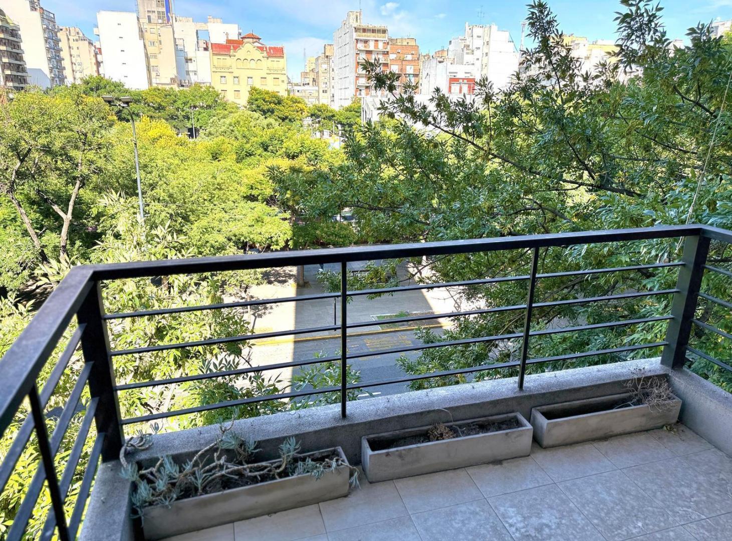 Av. Jujuy 368: depto. 2amb. balcón, impecable.