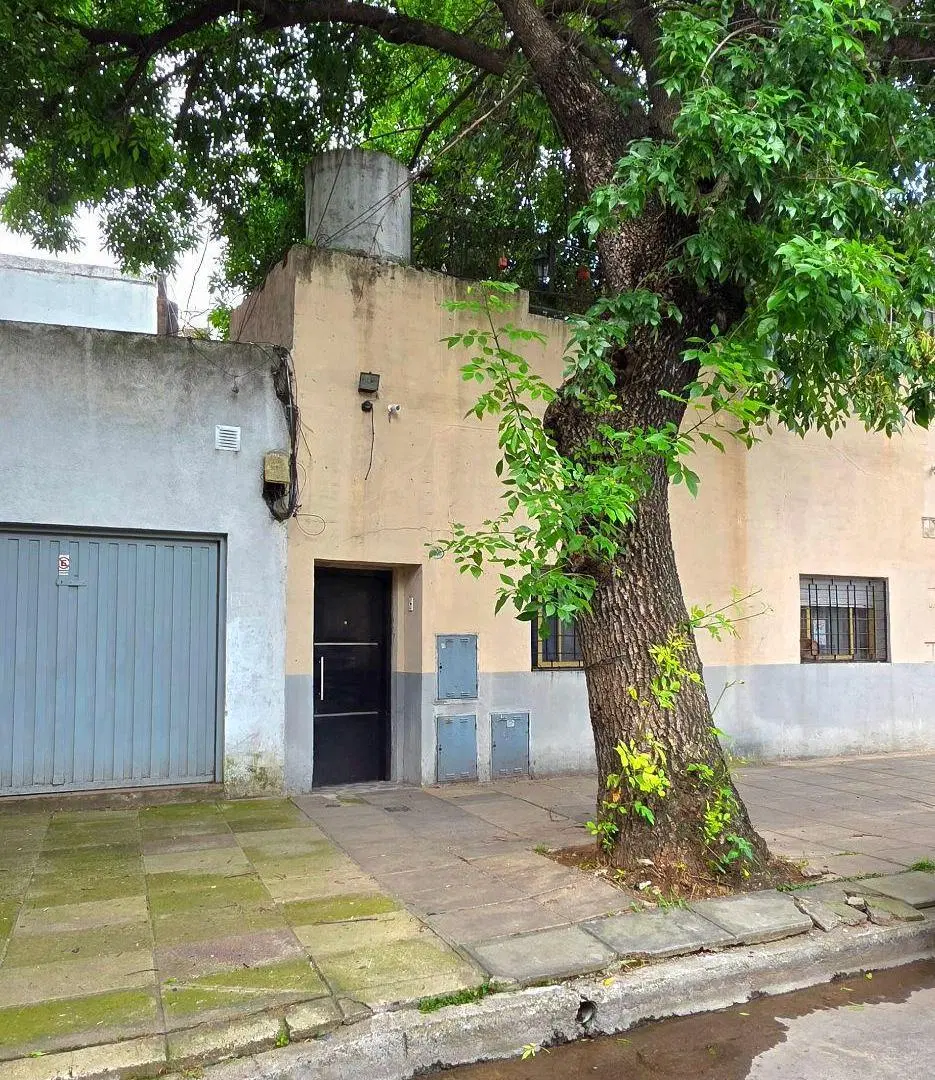 Carlos Ortiz 1290: PH 3AMB. 2 COCINAS 2 BAÑOS PATIO 1