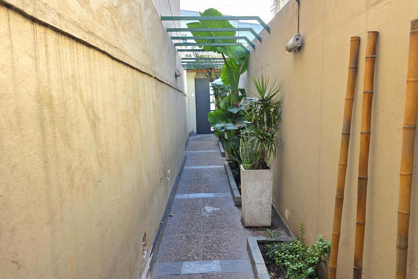 Foto de Carrasco 582: IMPECABLE PH 4amb. patio terraza (ideal 2 familias o un, imagen 1
