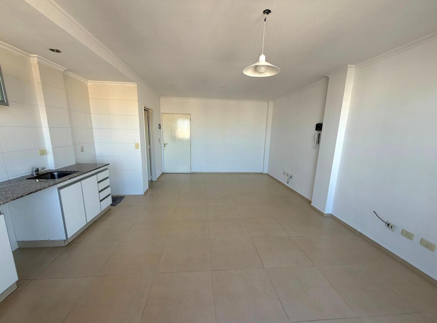 Foto de San Nicolás 2050: alquiler de impecable monoambiente + balcón, imagen 2