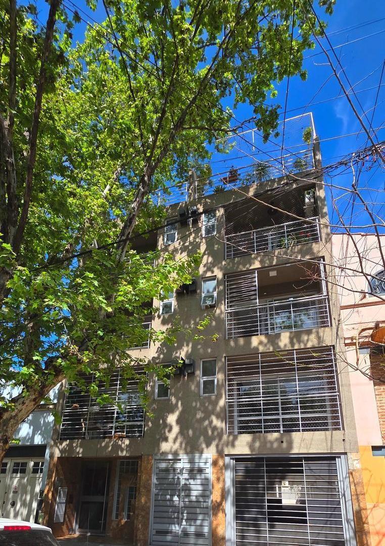 Foto de Rivera Indarte 743: AMPLIO e IMPECABLE MONOAMBIENTE BALCÓN, imagen 4