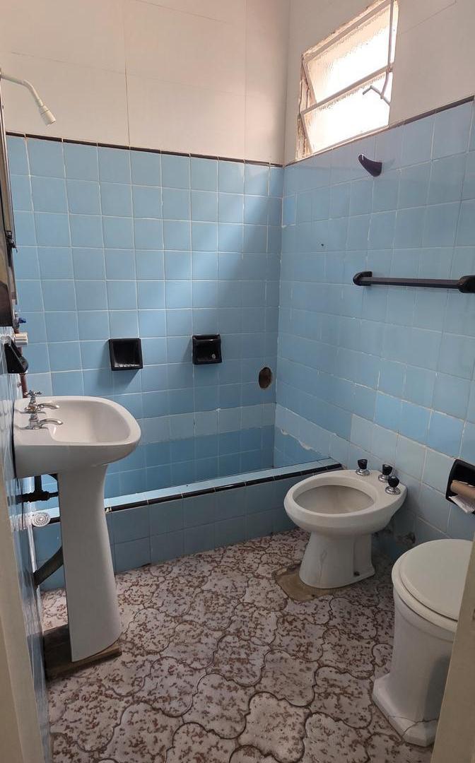 Foto de Ramón Falcón 4459: PH 2amb. patio, bajas expensas!, imagen 3