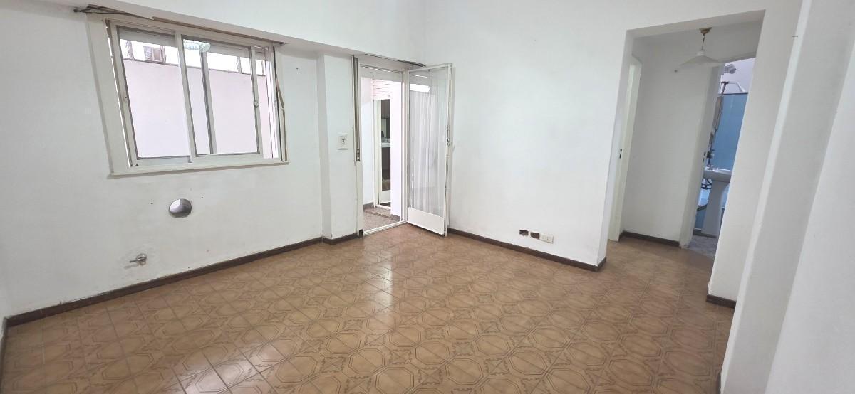 Foto de Ramón Falcón 4459: PH 2amb. patio, bajas expensas!, imagen 2